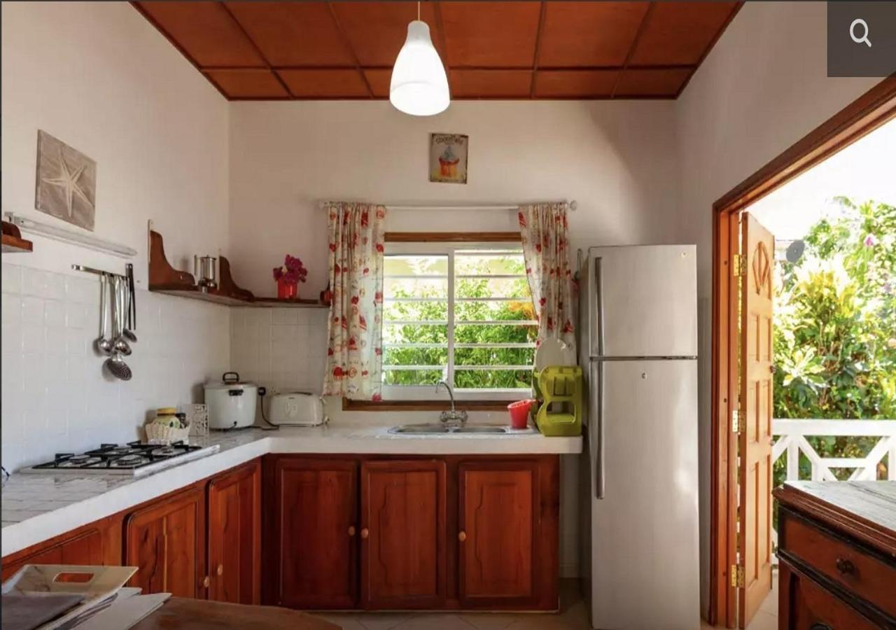 Maison De Vacanze Baie Sainte Anne Dış mekan fotoğraf